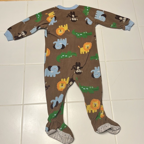 Carter’s, 18 month, zoo sleeper - Picture 3 of 3